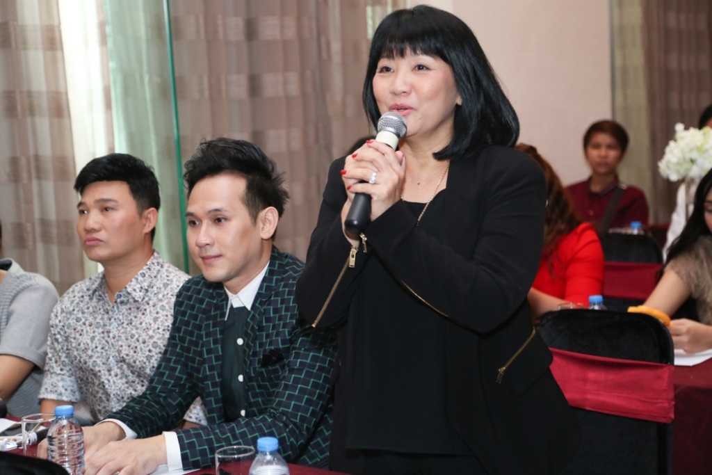 Ca sĩ Cẩm Vân chia sẻ niềm hạnh phúc và vinh dự của Đàm Vĩnh Hưng