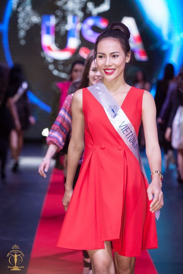 Lệ Quyên rạng rỡ tham gia các hoạt động tại Ba Lan - 9 Lệ Quyên rạng rỡ tham gia các hoạt động tại Ba Lan - 9