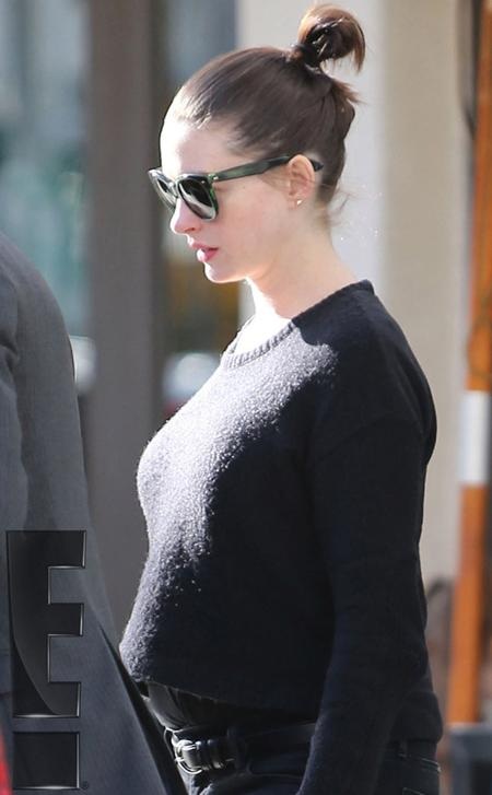 Anne Hathaway hạnh phúc ngất ngây khi chuẩn bị được làm mẹ | Báo Dân trí