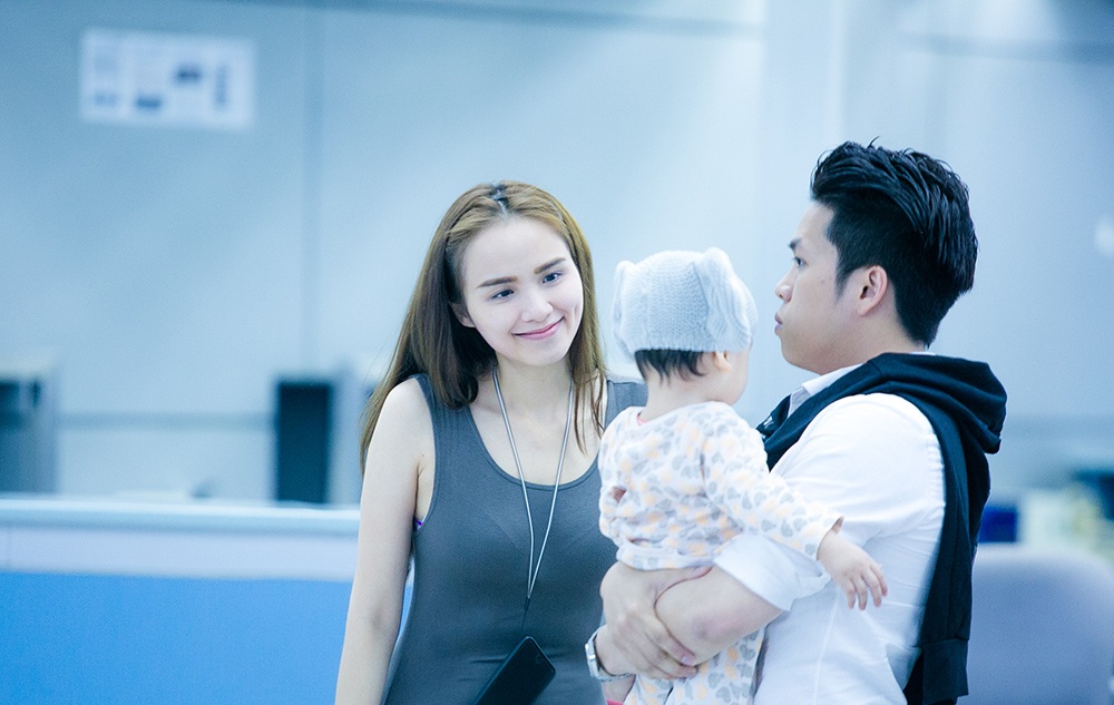 Hoa hậu Diễm Hương cùng chồng và con trai đi Pháp trong tuần trăng mật - 4 Hoa hậu Diễm Hương cùng chồng và con trai đi Pháp trong tuần trăng mật - 4
