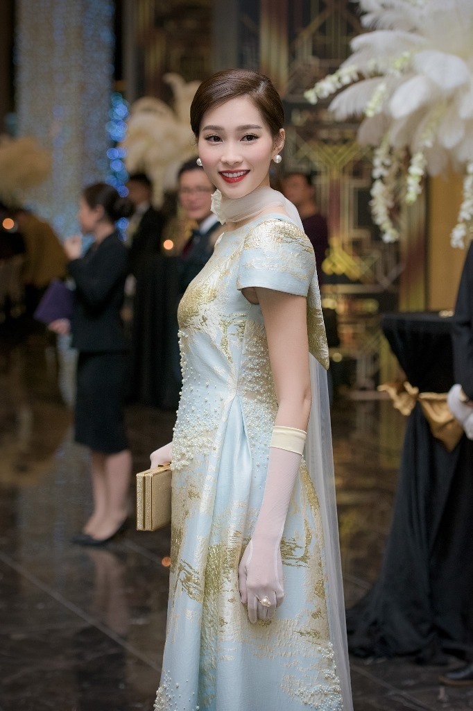 Đặng Thu Thảo đọ sắc với Lý Nhã Kỳ - 1