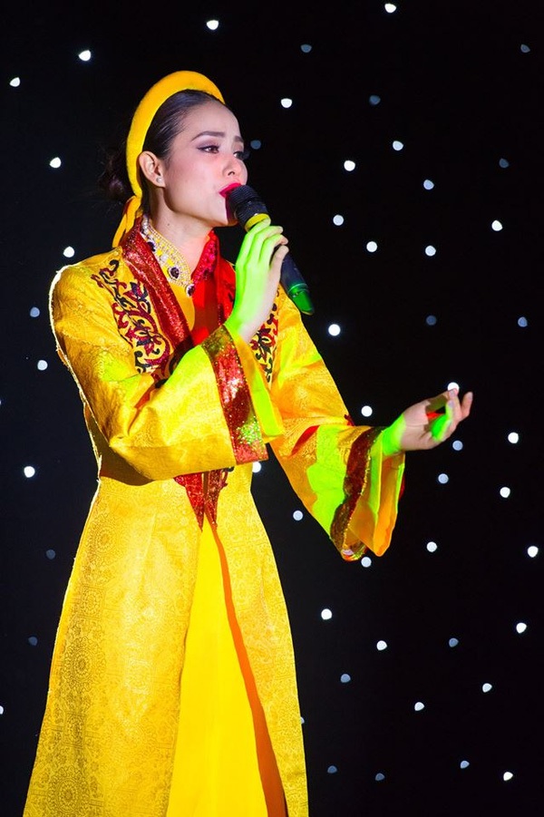 Nhìn lại hành trình của Phạm Hương tại cuộc thi Hoa hậu Hoàn vũ 2015 - 13 Nhìn lại hành trình của Phạm Hương tại cuộc thi Hoa hậu Hoàn vũ 2015 - 13