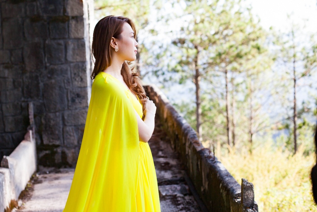 Mỹ Tâm đẹp lung linh đón năm mới - 5 Trong dịp năm mới, Mỹ Tâm vẫn tất bật với các show diễn mà không dành thời gian nghỉ ngơi hay đi du lịch. Cô đang cùng team The Voice tham dự chương trình tại Thanh Hóa sau khi tham gia lễ hội countdown đón năm mới tại Hà Nội.