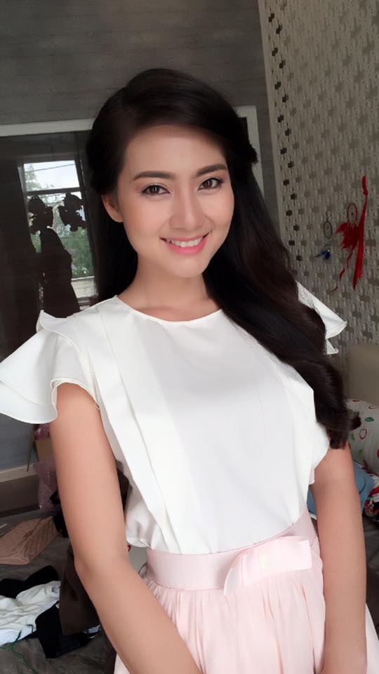 Những sao Việt mặt mộc vẫn xinh lung linh - 8 Cô có nụ cười dịu dàng, nữ tính
