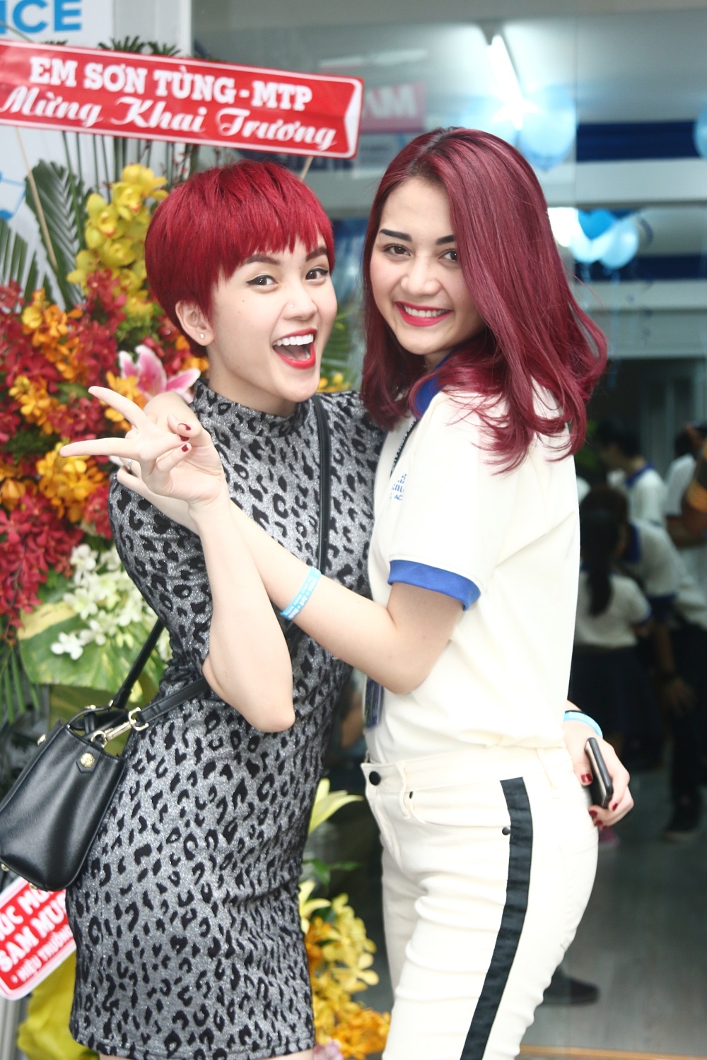 Thiều Bảo Trâm và Bảo Trang cũng thuộc nhóm nhạc Bee.T do Phương Uyên quản lý