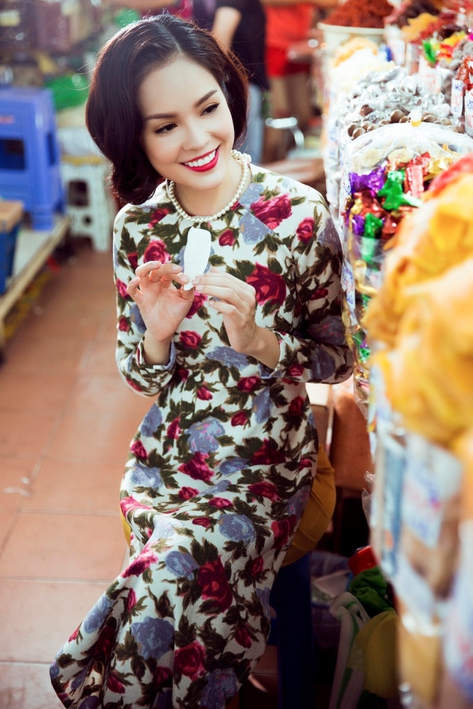 
Mới đây, Dương Cẩm Lynh còn tham gia casting vai chính cho bộ phim điện ảnh “Một nửa nanh cọp” của nữ diễn viên - đạo diễn Việt Trinh, bộ phim dự kiến sẽ bấm máy vào cuối tháng 2/2016.
