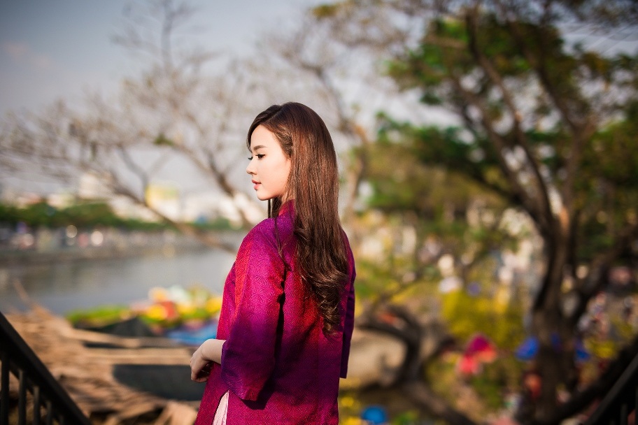 
Trong không gian chiều nắng nhạt, hình ảnh càng thêm lung linh và nhẹ nhàng
