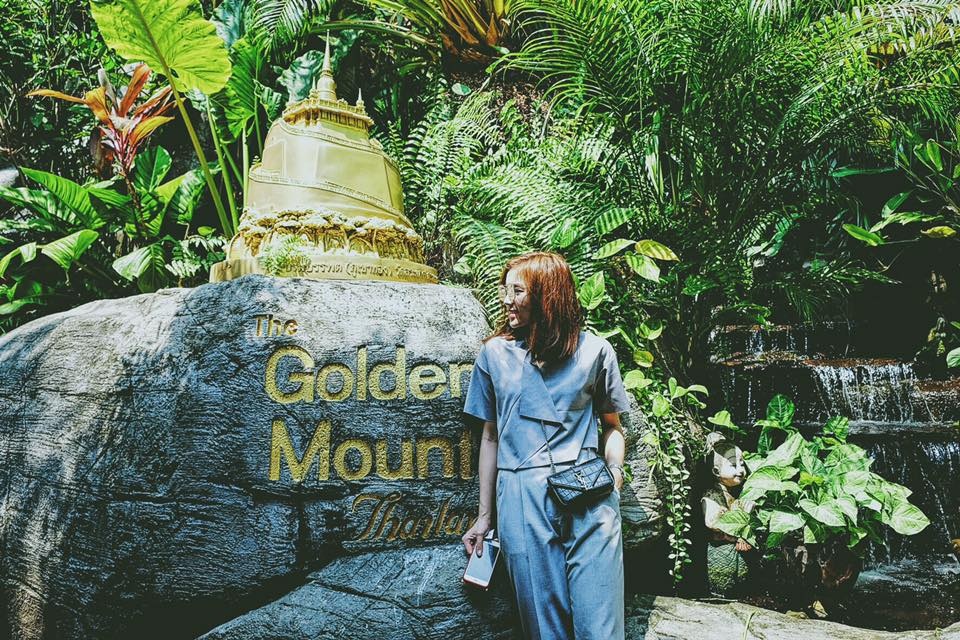 Hoa hậu Kỳ Duyên trẻ trung và giản dị đi du lịch bụi - 4 Kỳ Duyên tham quan Golden Mount - Ngôi chùa Wat Saket nổi tiếng của Thái Lan