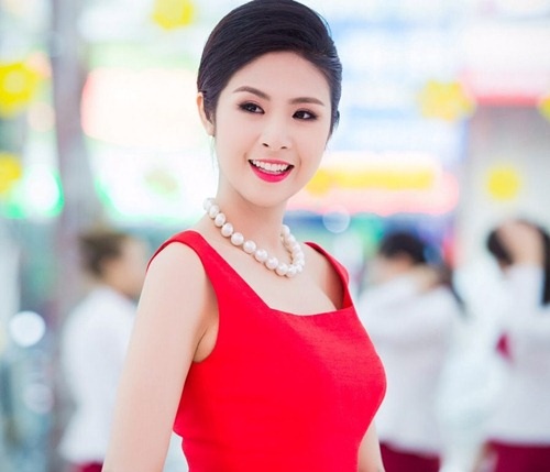 Cận cảnh mặt "mộc" xinh đẹp của 5 hoa hậu Việt - 10 Hoa hậu Ngọc Hân sở hữu vẻ đẹp dịu dàng, nữ tính của phụ nữ Việt