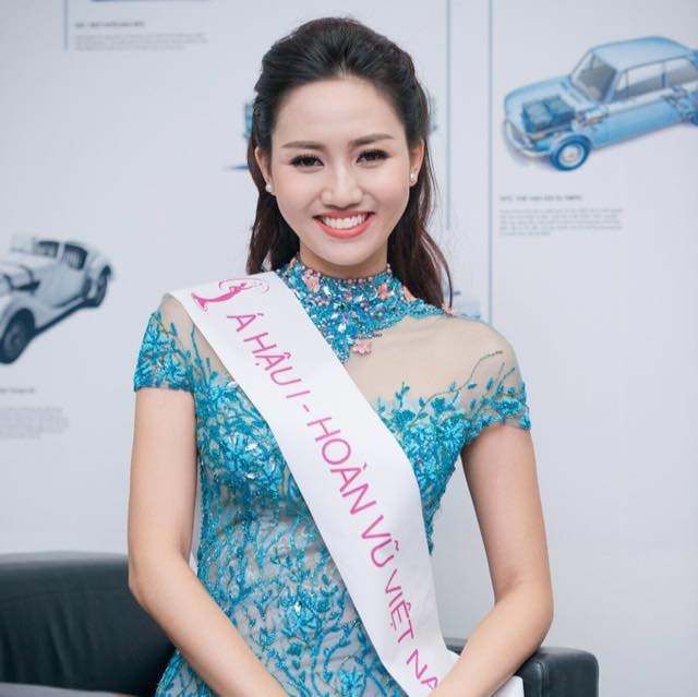 Á hậu Trà My kết hôn sau khi bỏ thi Hoa hậu hoàn vũ - 2 Danh hiệu Á hậu 1 của cuộc thi Hoa hậu Hoàn vũ 2015 của Ngô Trà My khiến nhiều người bất ngờ bởi đây là lần đầu tiên cô tham gia một cuộc thi nhan sắc.