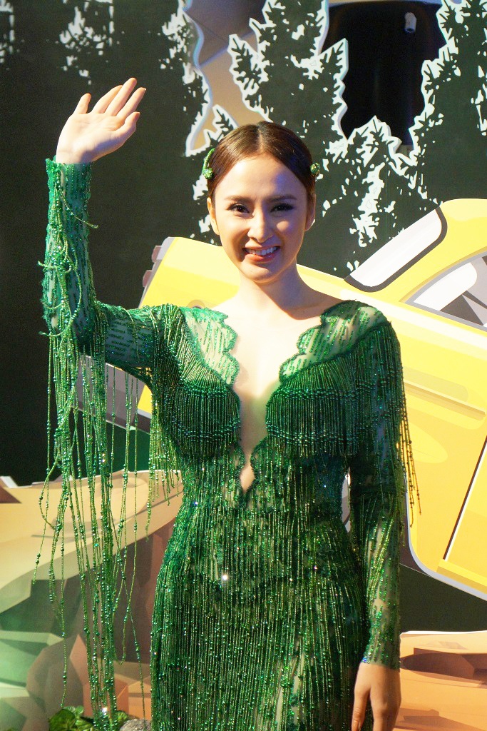 Angela Phương Trinh hóa "Thanh Xà" ra mắt phim mới - 1