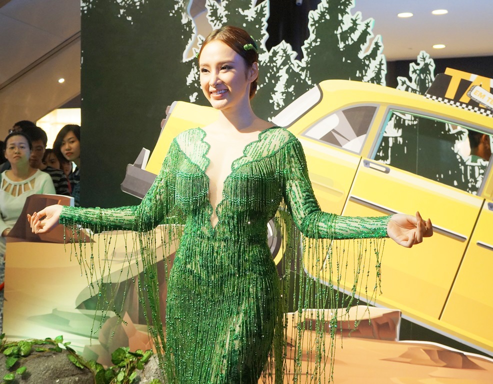 Angela Phương Trinh hóa "Thanh Xà" ra mắt phim mới - 3