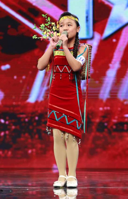 Nhạc sĩ Huy Tuấn thăm nhà cô Thúy “bình tĩnh sống” - 6 Nhạc sĩ Huy Tuấn thăm nhà cô Thúy “bình tĩnh sống” - 6
