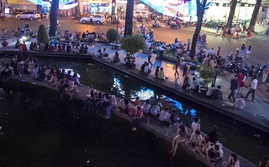 Sài Gòn cuối tuần... Đi cà phê bệt - 3 Sài Gòn cuối tuần... Đi cà phê bệt - 3