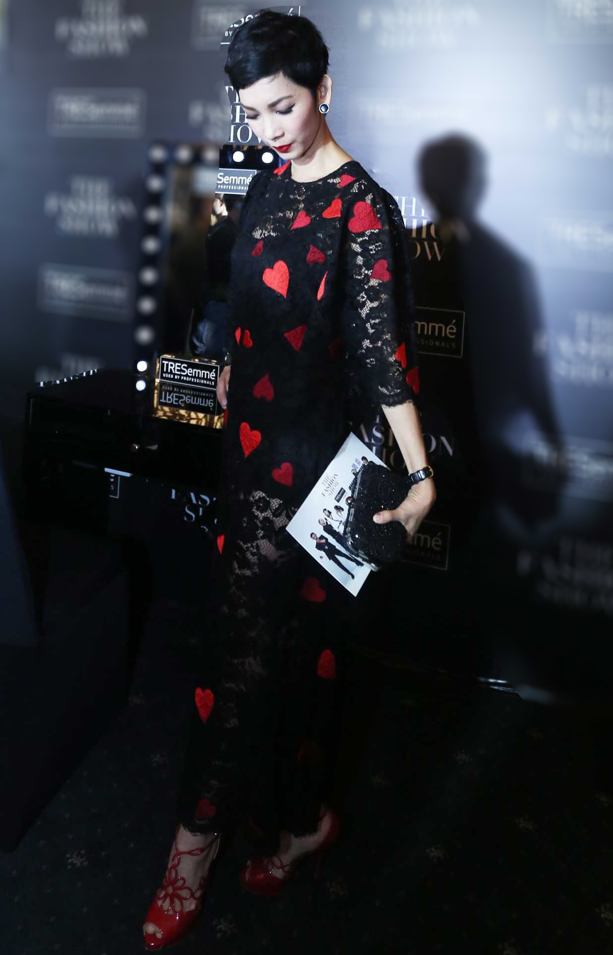 Bạn gái Quốc Cường xuất hiện già dặn trên thảm đỏ - 20 Người mẫu Xuân Lan