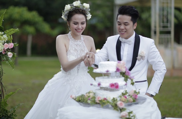 Những sao Việt giới thiệu con trong đám cưới - 4 Những sao Việt giới thiệu con trong đám cưới - 4