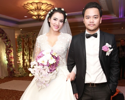 Những sao Việt giới thiệu con trong đám cưới - 1 Những sao Việt giới thiệu con trong đám cưới - 1