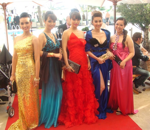 Những sao Việt từng có mặt tại Liên hoan phim Cannes - 3 Dàn sao Việt đầu tiên được mời tham dự LHP Cannes: Lã Thanh Huyền, Mai Thu Huyền, Trương Ngọc Ánh, Ngân Khánh