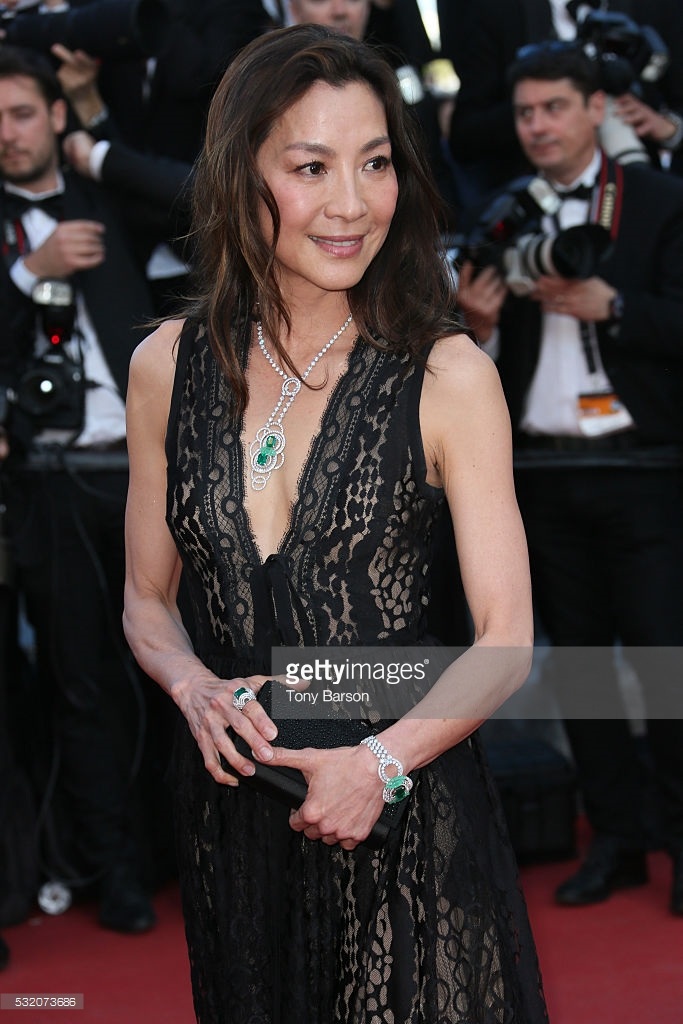 Angela Phương Trinh trên thảm đỏ Cannes bị nhầm lẫn với Dương Tử Quỳnh - 9 Hình ảnh của Dương Tử Quỳnh tại LHP Cannes năm nay
