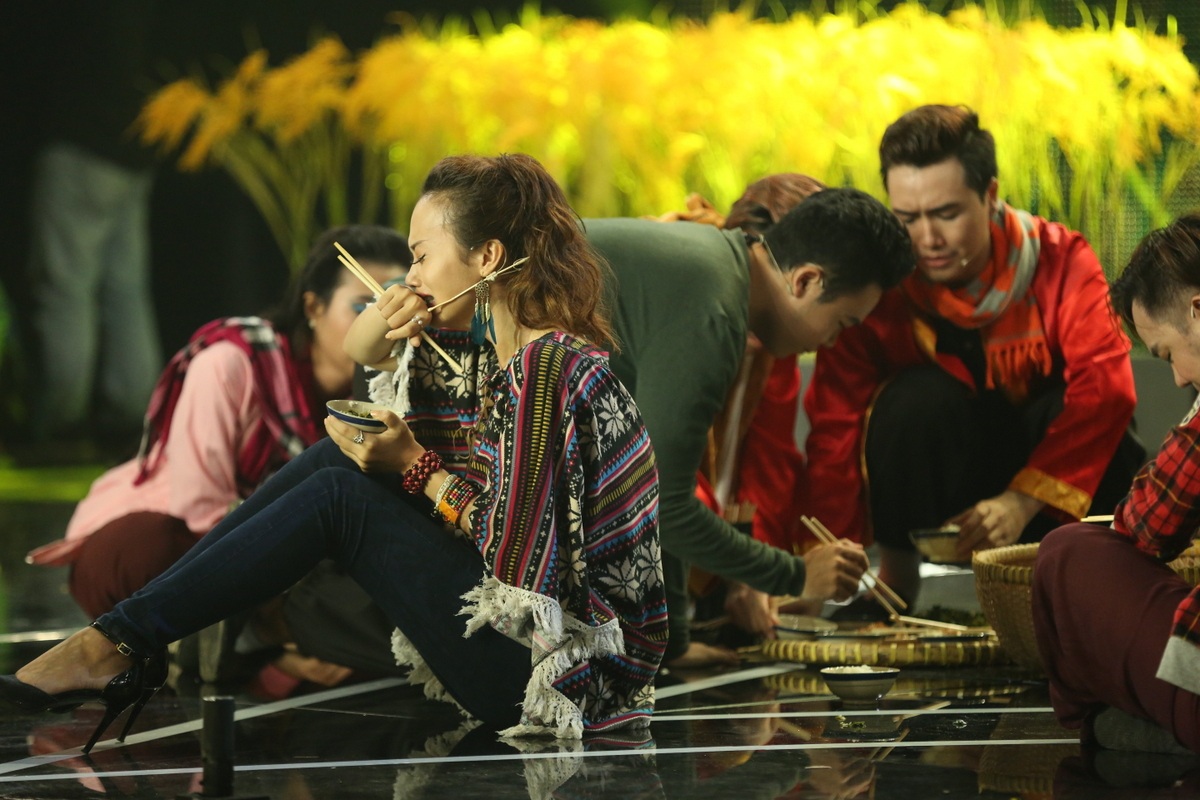 Bất ngờ 2 nhóm hài cùng đăng quang ngôi vị Quán quân - 8