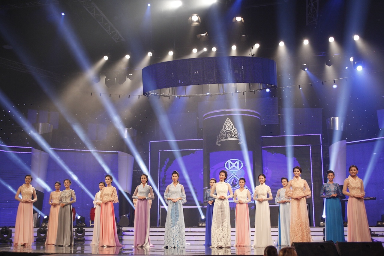 Những khoảnh khắc đẹp đêm chung kết Hoa khôi áo dài - 41