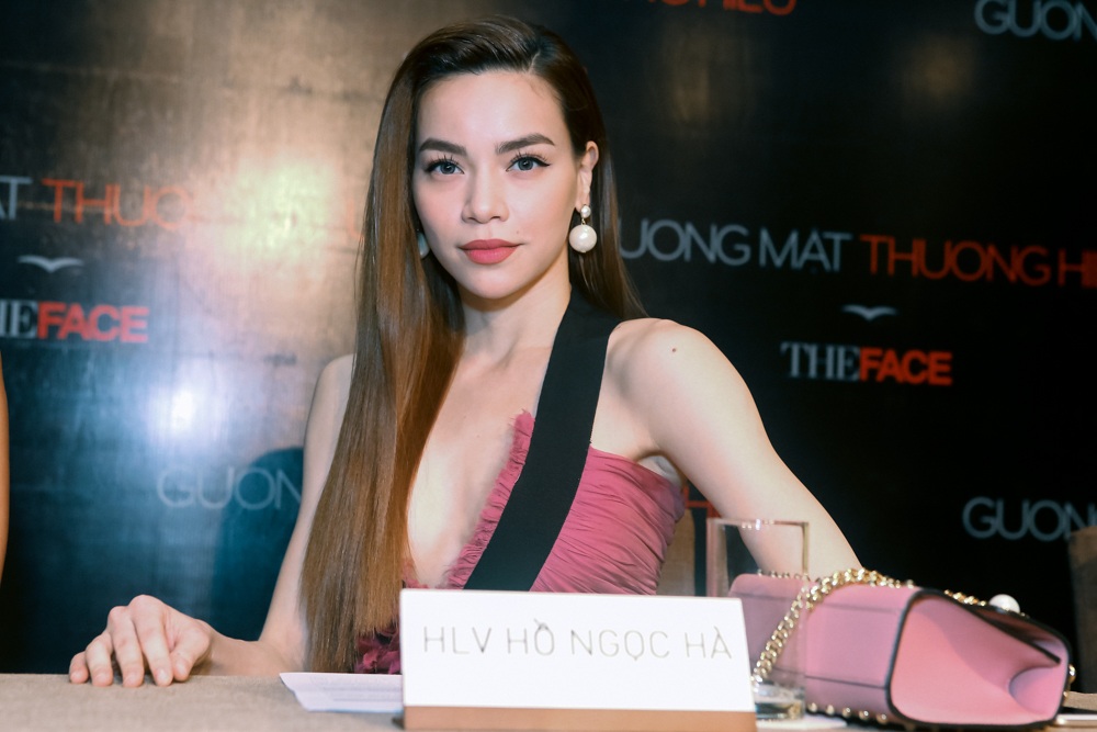 Hồ Ngọc Hà “bất ngờ” với Phạm Hương và Lan Khuê - 11 Hồ Ngọc Hà “bất ngờ” với Phạm Hương và Lan Khuê - 11