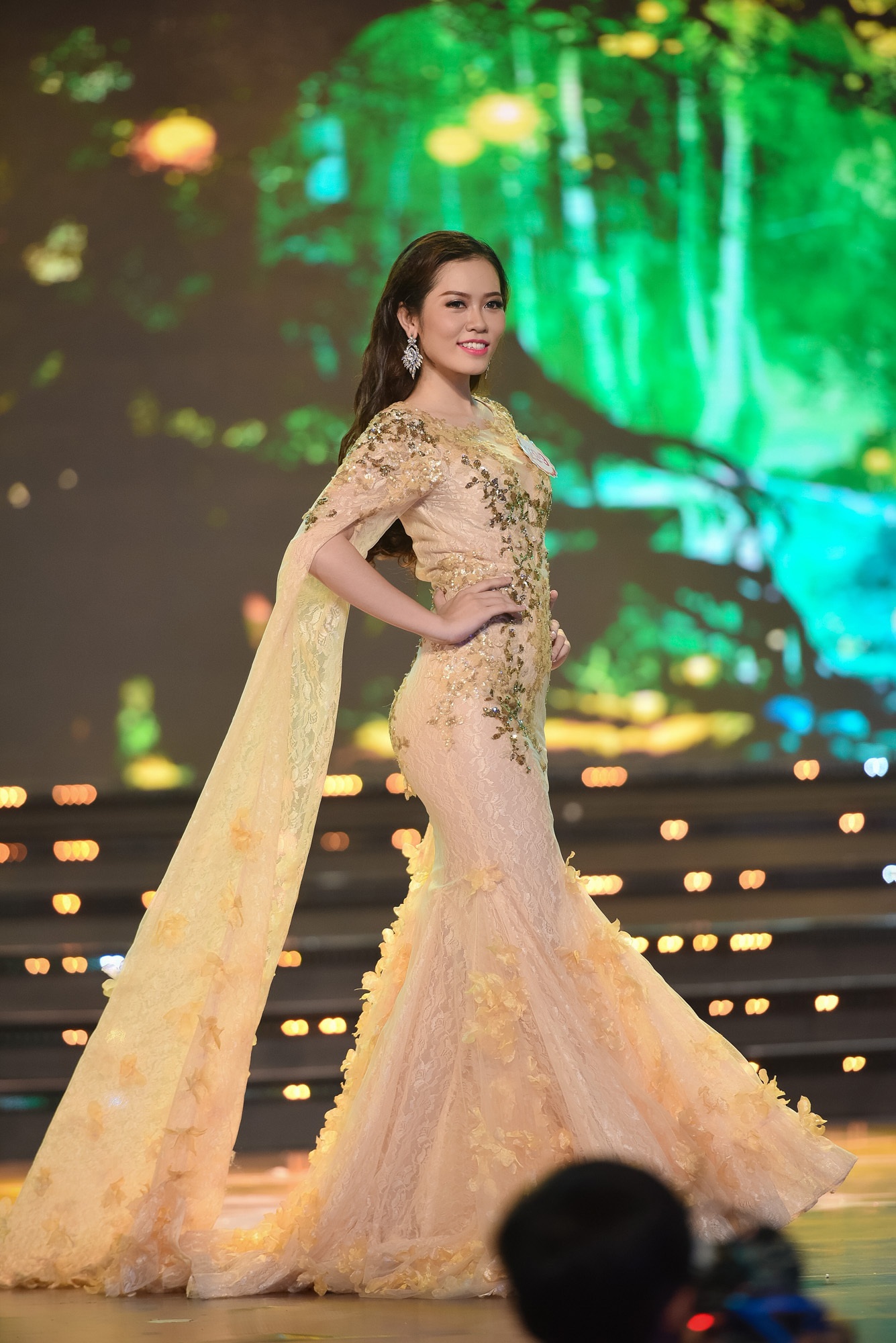 Chung khảo Hoa hậu phía Nam: bất ngờ chỉ 18 thí sinh được đi tiếp - 23 Chung khảo Hoa hậu phía Nam: bất ngờ chỉ 18 thí sinh được đi tiếp - 23