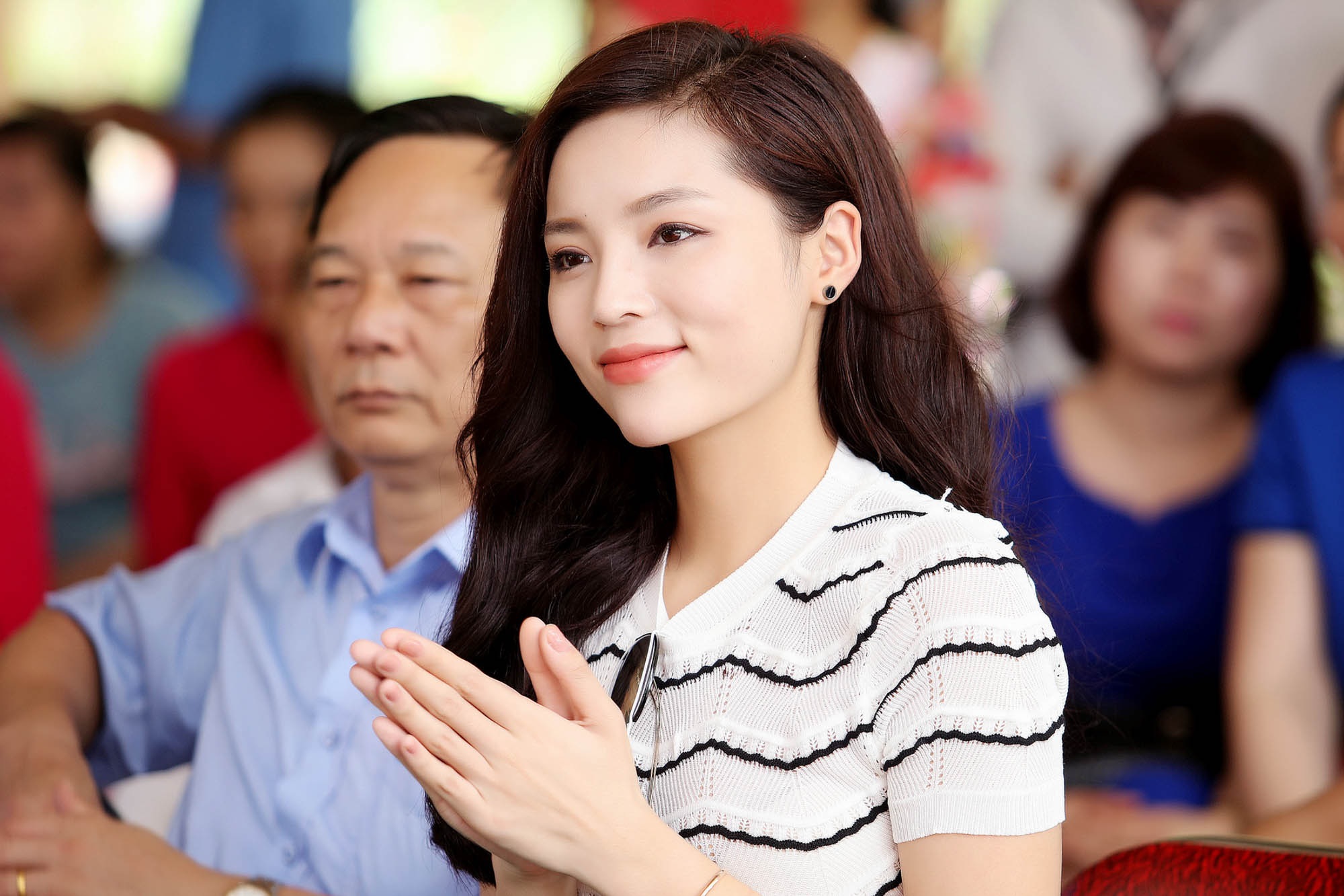 Hoa hậu Kỳ Duyên trao tặng lớp học tình thương cho trẻ em Tuyên Quang - 11 Hoa hậu Kỳ Duyên trao tặng lớp học tình thương cho trẻ em Tuyên Quang - 11