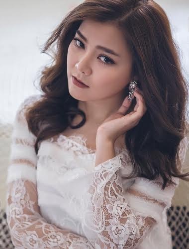 Thanh Ngọc lột xác thành quý cô trưởng thành, gợi cảm - 2 Thanh Ngọc lột xác thành quý cô trưởng thành, gợi cảm - 2