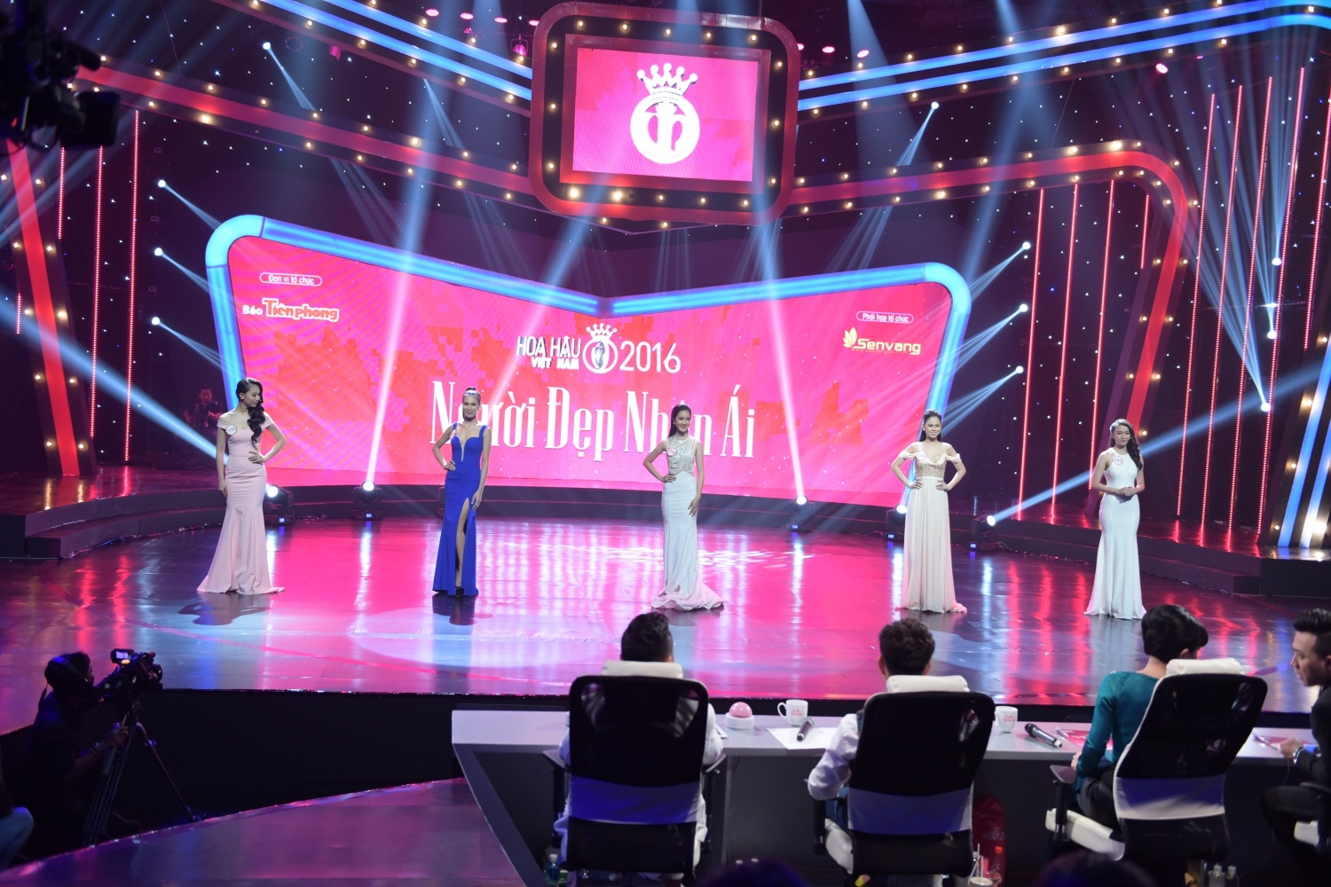 Trấn Thành, Xuân Bắc đồng hành cùng các người đẹp hoa hậu Việt Nam 2016 - 6