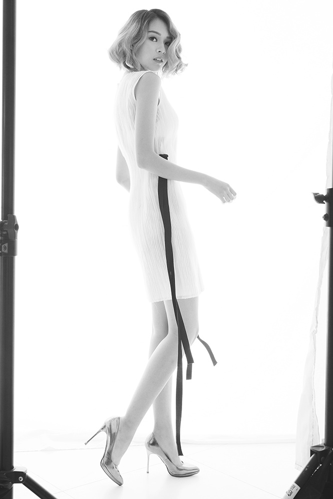 Phí Phương Anh (16/09/1997) là người mẫu ảnh cho tạp chí 2!, Kenh 14 và các thương hiệu thời trang: Canifa, IVY moda, Elise, Nem...