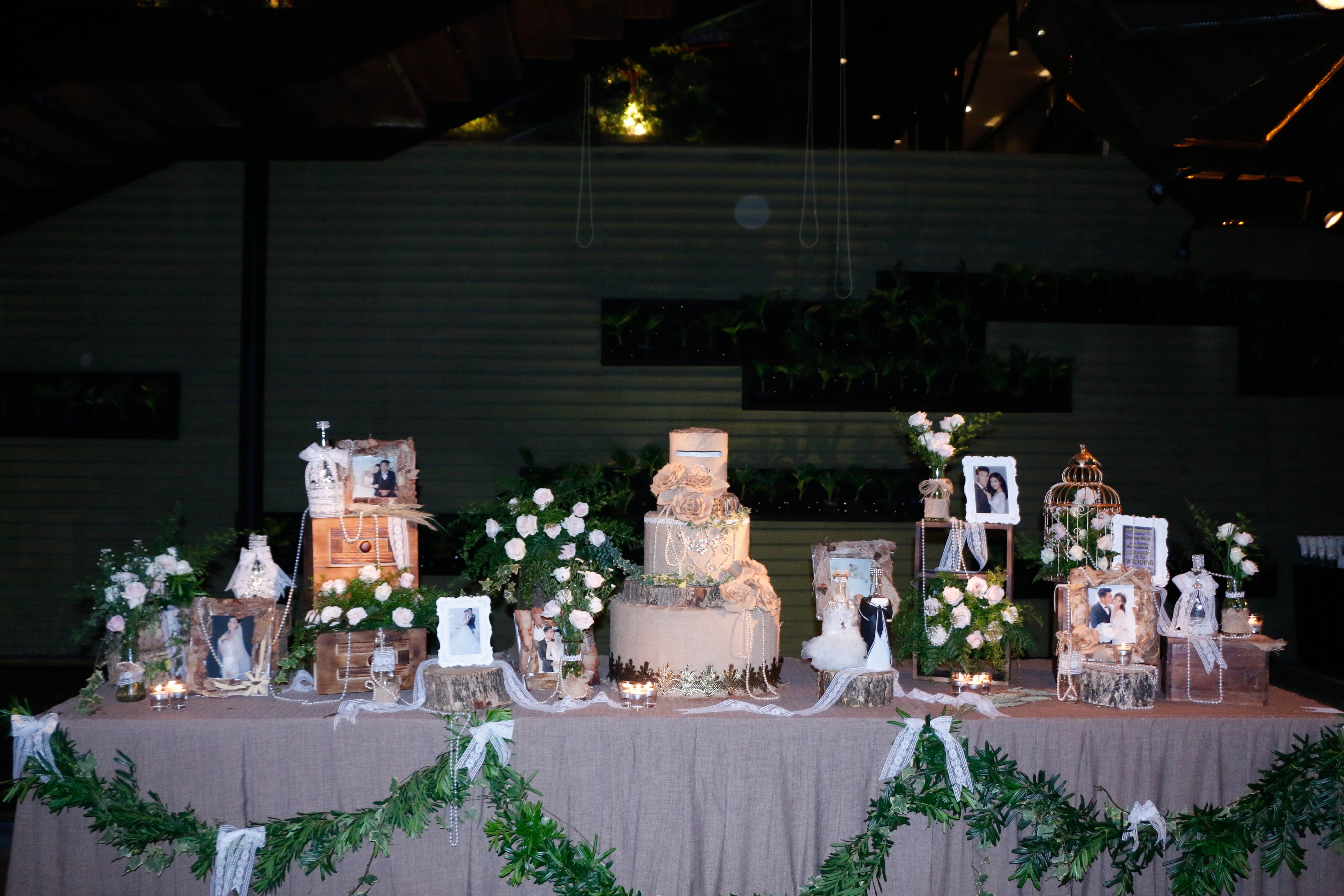 Kỳ Hân và Mạc Hồng Quân hôn nhau say đắm trong lễ đính hôn - 3