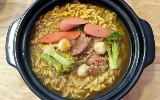 Sài Gòn cuối tuần... Đi ăn mì cay - 3 Sài Gòn cuối tuần... Đi ăn mì cay - 3