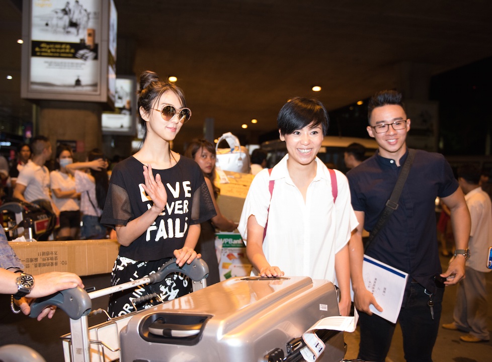 Sự nghiệp ca hát của cô được đánh mốc son với ca khúc “Keanu Reeves’ reply”, dẫn đầu trong nhiều bảng xếp hạng âm nhạc Hồng Kông.