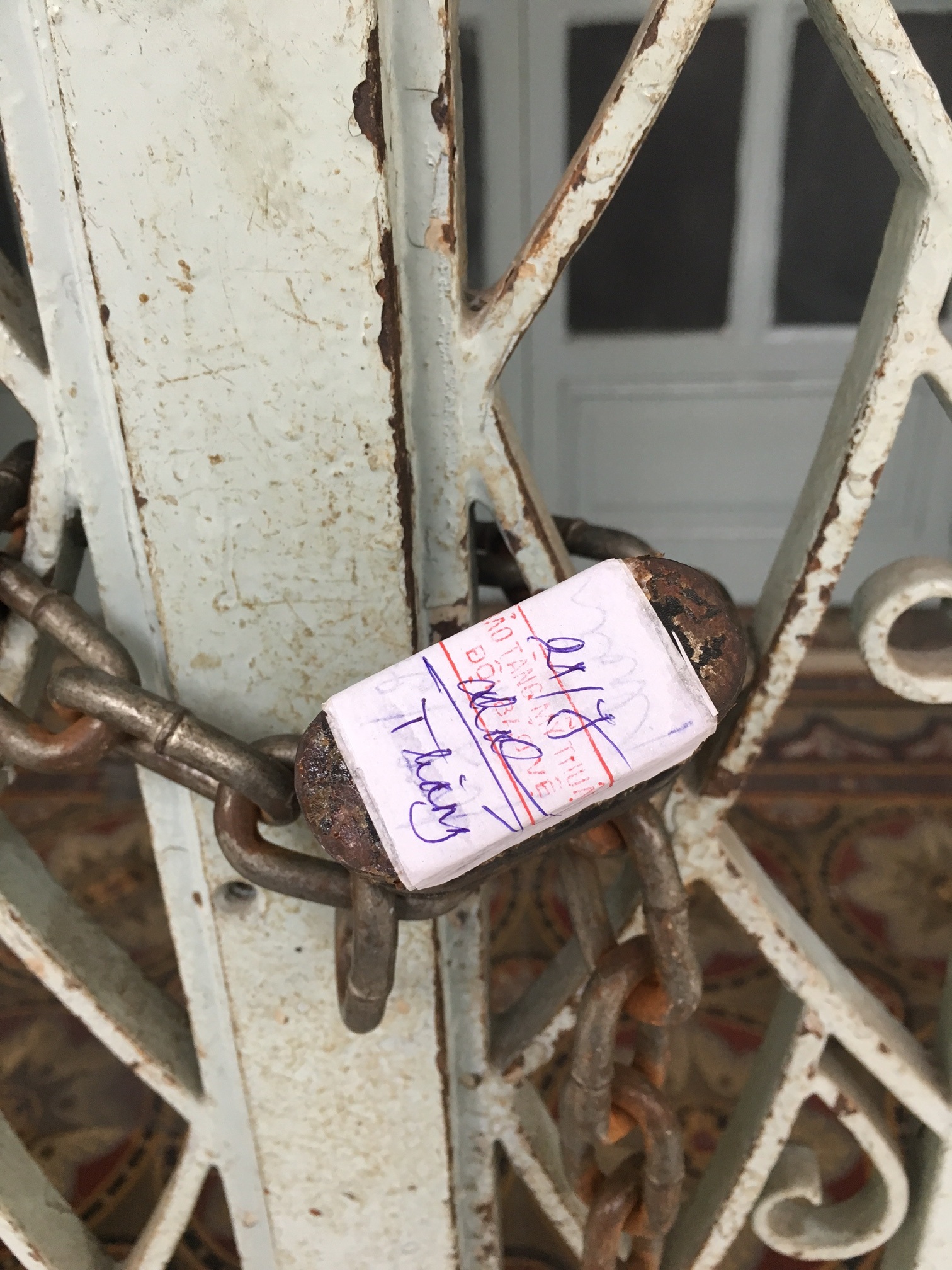 Dấu niêm phong của viện bảo tàng vào cuối ngày 21/7