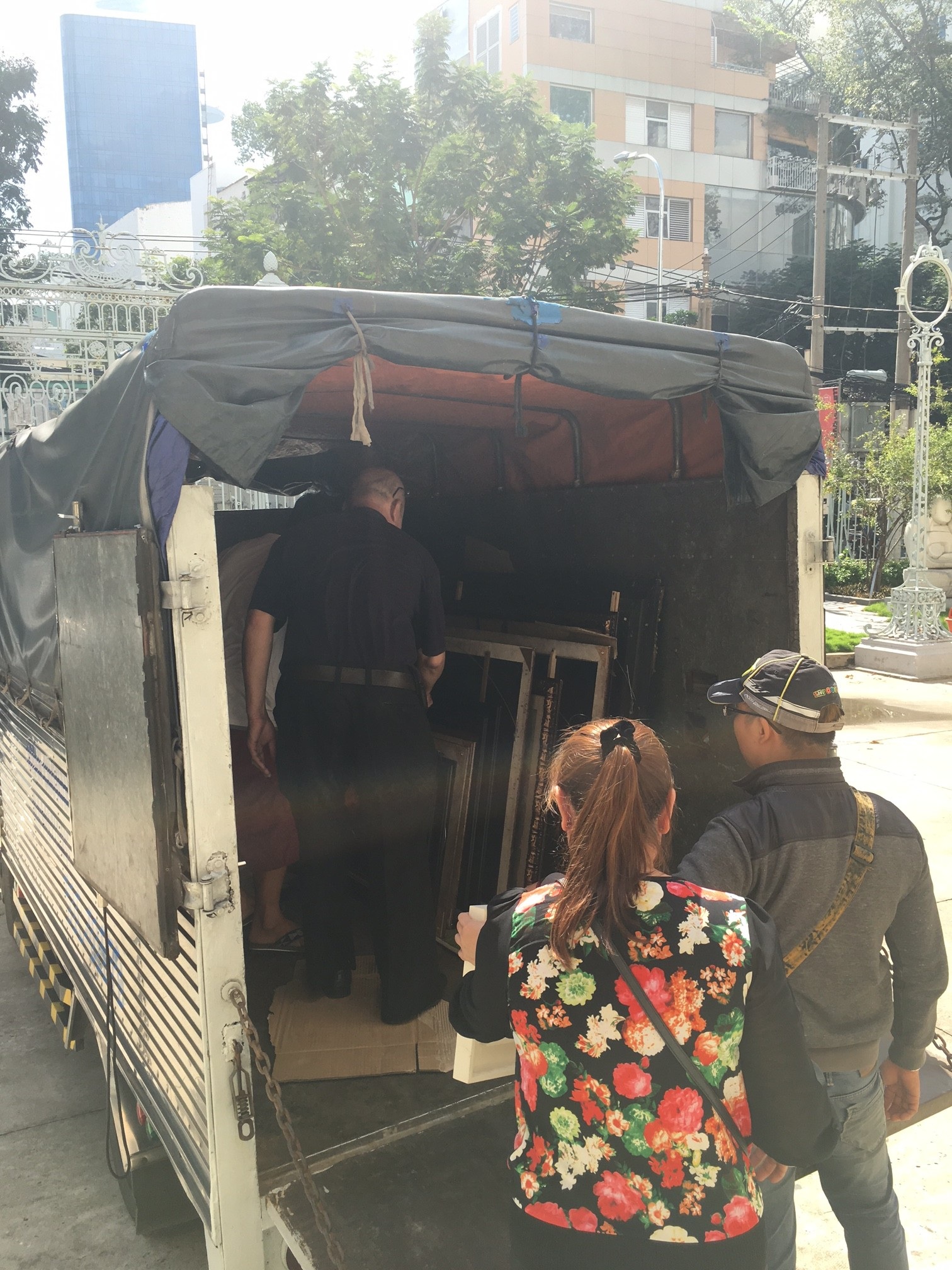 Bảo tàng “bất lực” khi phải trả 17 bức tranh giả - 3