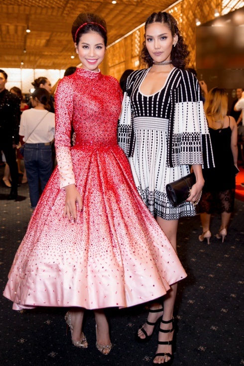 Phạm Hương, Hà Hồ, Lan Khuê hội ngộ cùng dự sự kiện - 2 Phạm Hương, Hà Hồ, Lan Khuê hội ngộ cùng dự sự kiện - 2