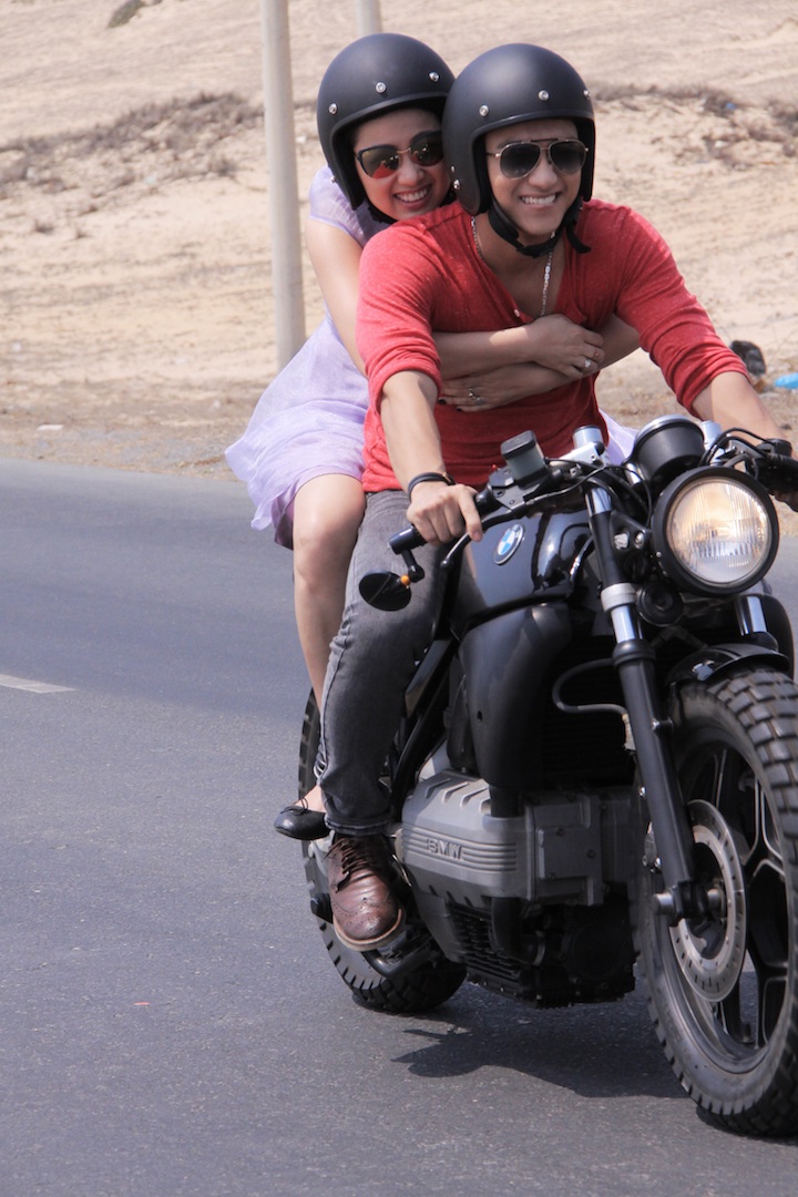 Lê Khánh lên tục được “phi công trẻ” Hữu Vi hôn - 6