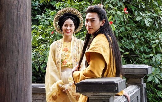 Hạ Vi: “Bạn trai tỉnh bơ khi tôi đóng cảnh hôn” - 3 Trong phim là cặp đôi ngọt ngào, hạnh phúc nhưng Hạ Vi cho biết cô không có cảm xúc gì khi diễn cảnh tình cảm cùng Isaac