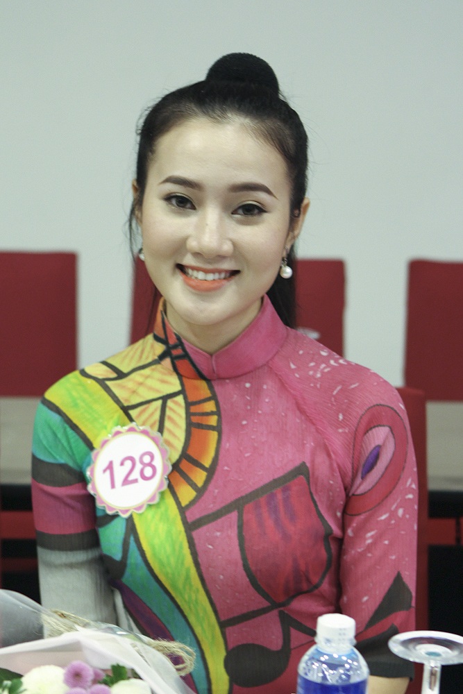 Kỳ Duyên tham dự chung kết Hoa hậu Việt Nam với tư cách... khán giả - 8 Kỳ Duyên tham dự chung kết Hoa hậu Việt Nam với tư cách... khán giả - 8