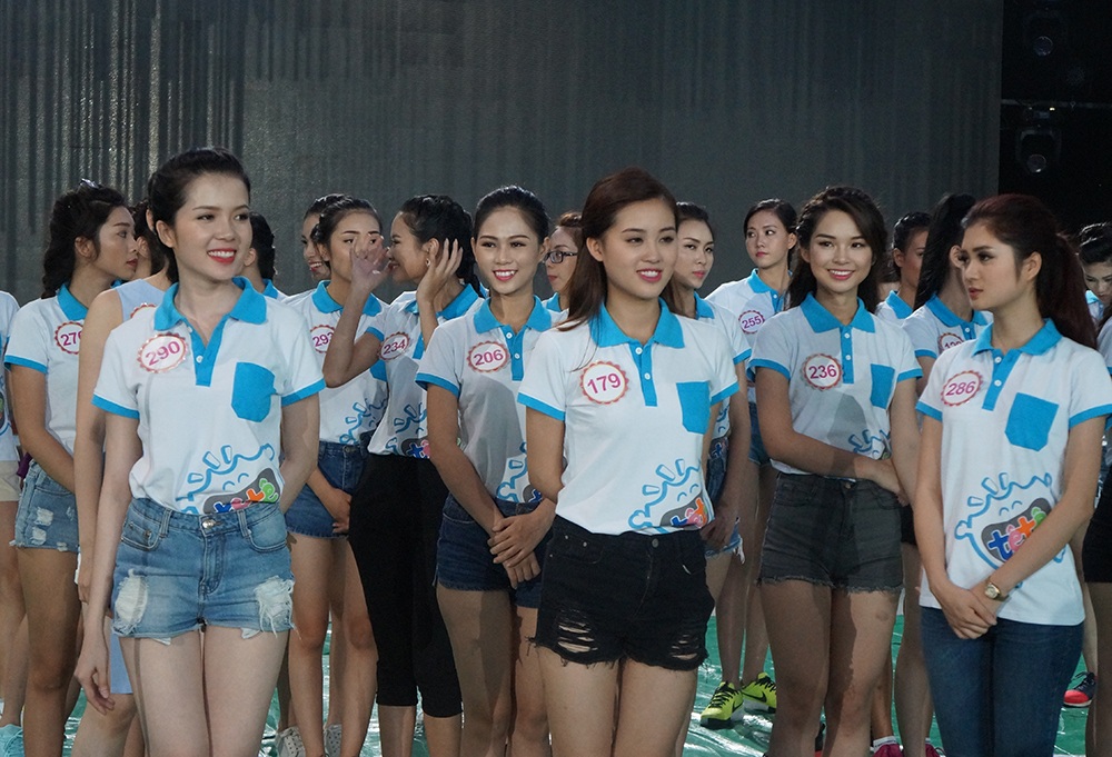 Các thí sinh vừa hào hứng, vừa căng thẳng trước đêm chung kết quan trọng này