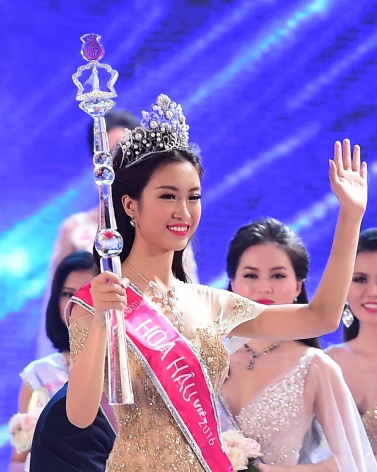 Hoa hậu Kỳ Duyên mong tân hoa hậu bản lĩnh và tự tin - 2 Khoảnh khắc đăng quang của Đỗ Mỹ Linh
