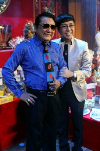 Sao Việt nô nức cúng tổ nghề - 18