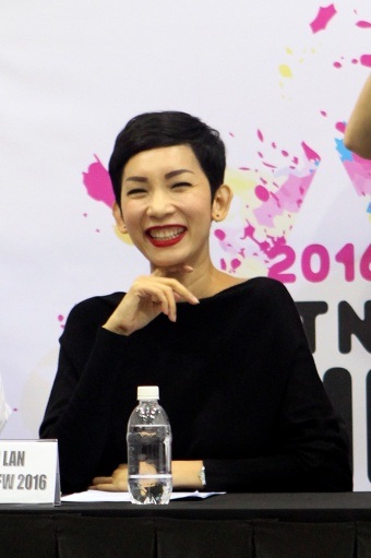Xuân Lan: “Dù bận rộn thế nào cũng dành thời gian ôm con ngủ” - 6 Dành nhiều thời gian cho các bé là thế, tuy nhiên, Xuân Lan thừa nhận, cũng chính vì vậy mà bản thân không có nhiều thời gian cho con gái. Cô bộc bạch sẽ đưa bé Thỏ du lịch bù sau khi dự án kết thúc.