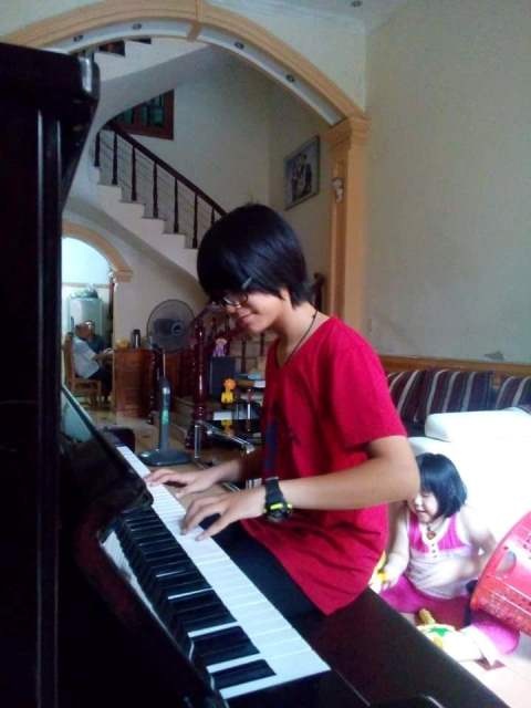 Cô bạn này có rất nhiều tài lẻ