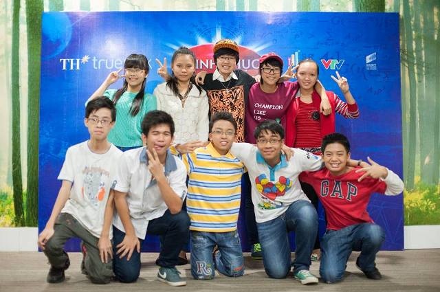 Hải An (mũ đỏ) từng lọt vào top 8 cuộc thi Chinh phục do VTV tổ chức vào năm 2014. (Ảnh nhân vật cung cấp)