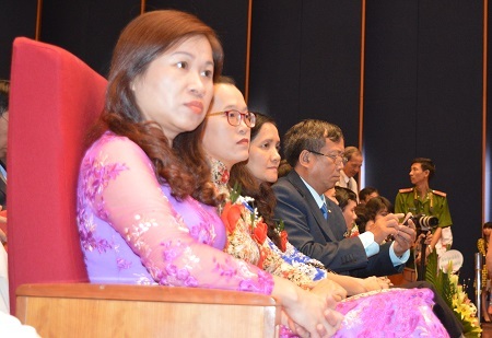 Chất lượng các giáo sư, phó giáo sư ngày càng nâng cao - 1 Chất lượng các tân Giáo sư, Phó giáo sư ngày càng được nâng cao