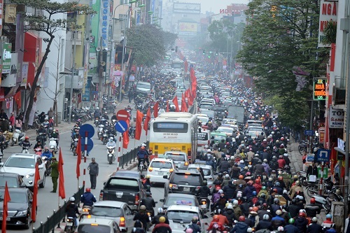 Kinh hoàng cảnh tắc đường ở Hà Nội ngày 29/1 - 1
Hàng loạt tuyến phố ở Hà Nội ùn tắc kéo dài từ trưa.