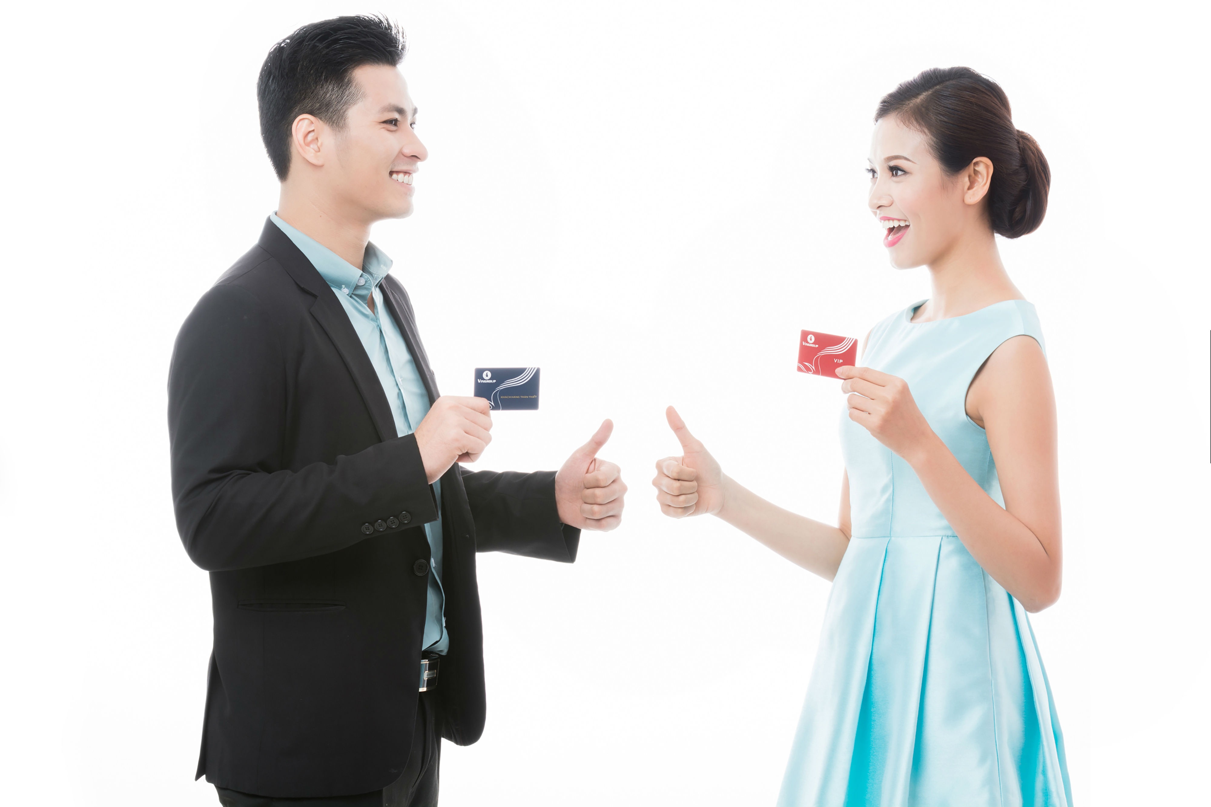 Vingroup phát hành “siêu thẻ” Vingroup Card - 1 Vingroup phát hành “siêu thẻ” Vingroup Card - 1