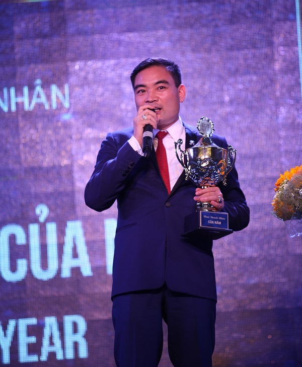 Lễ trao giải phong cách doanh nhân vinh danh TOP 10 doanh nhân của năm - 1
Ông Trần Văn Mười nhận giải “Nam doanh nhân của năm”